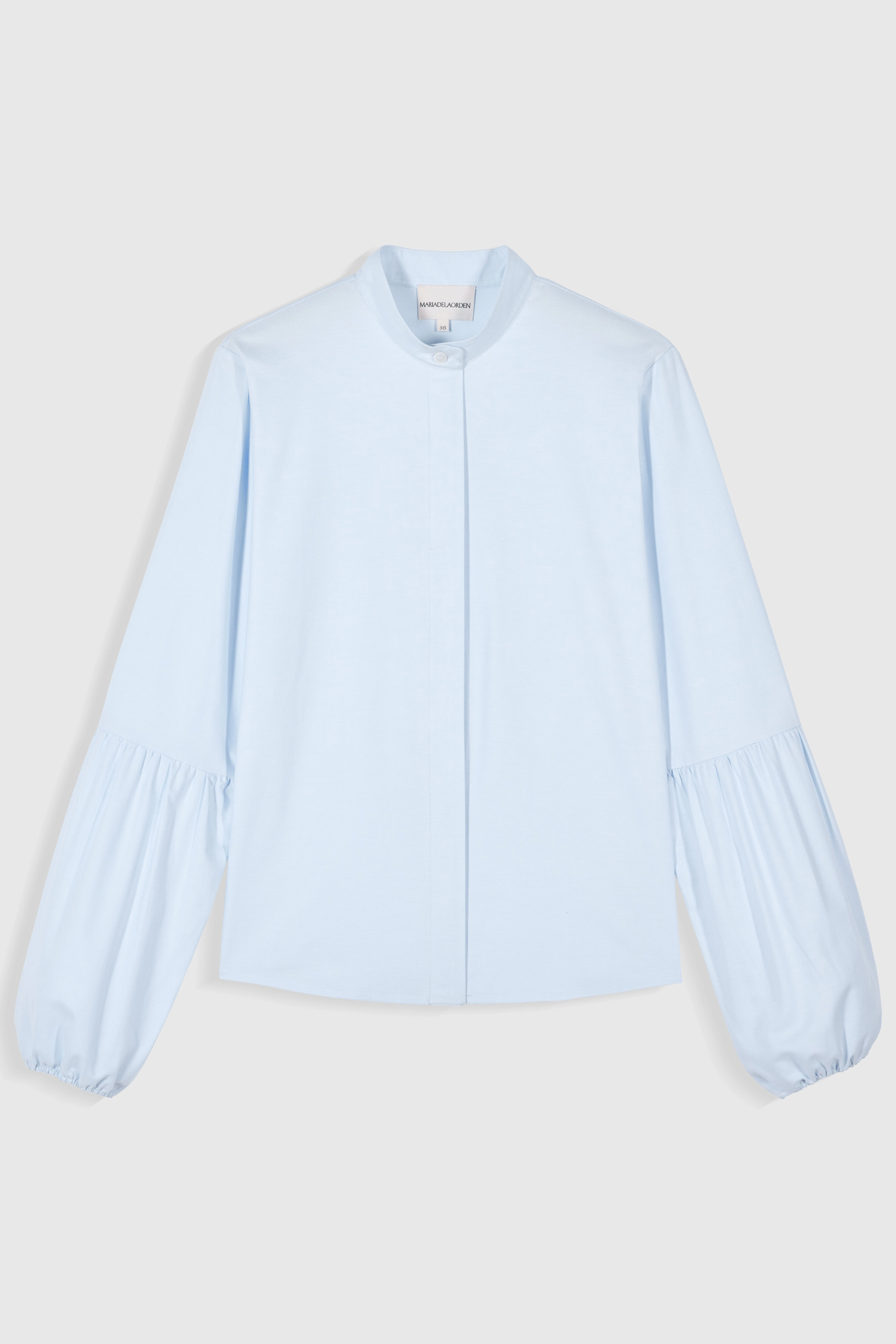 Bella Shirt: A Touch of Chic, Effortlessly Yours, Simply Stunning.